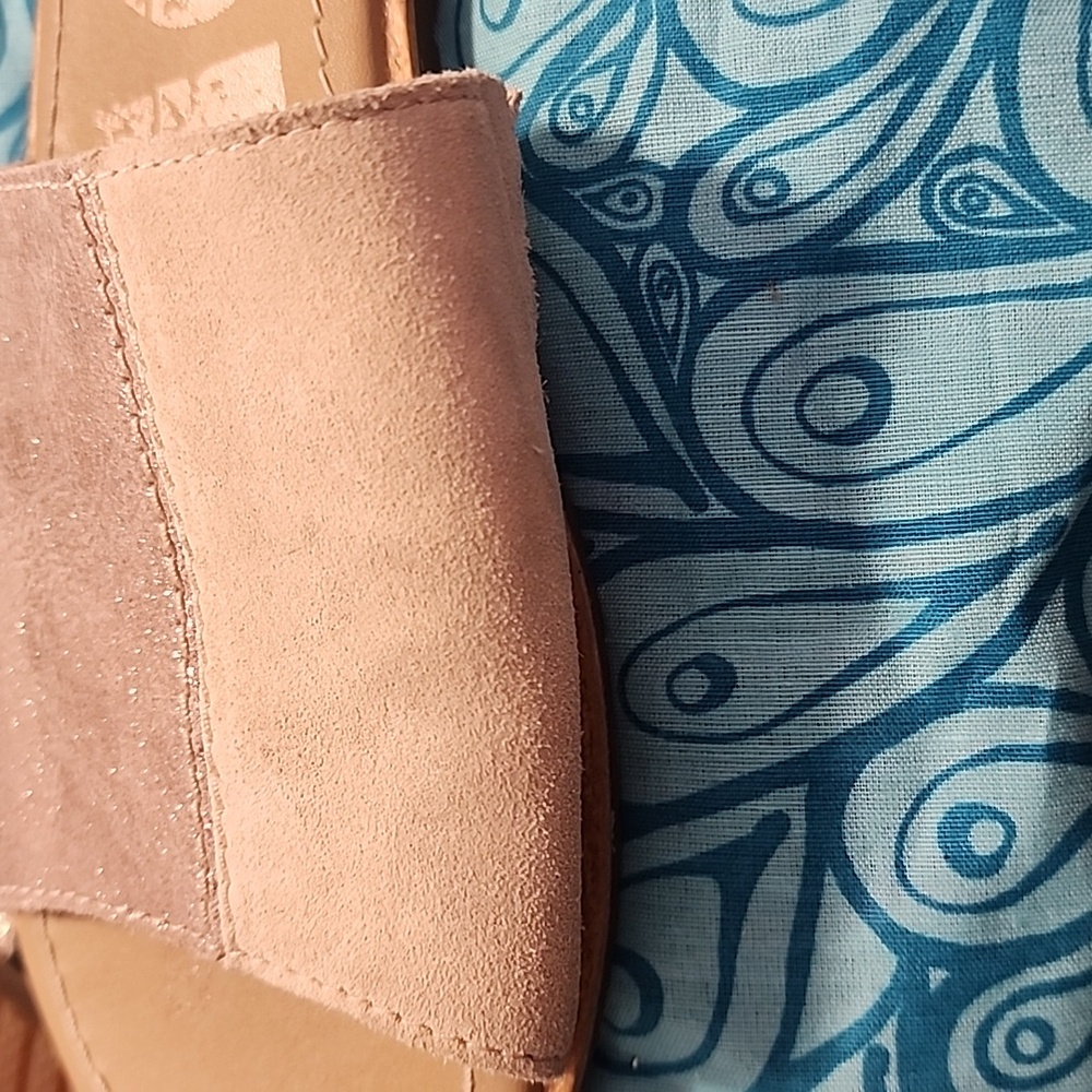 Sorel sandals size 8 - Picture 5 of 6